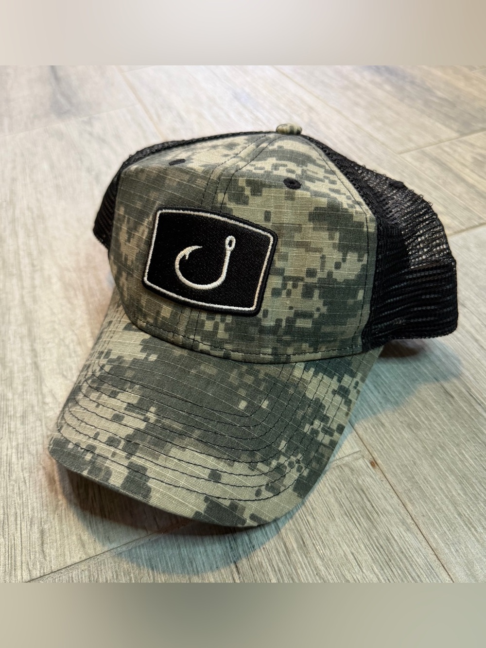 Avid Gear Embroidered Fish Hook Logo Digital Camo Mesh Snapback Hat